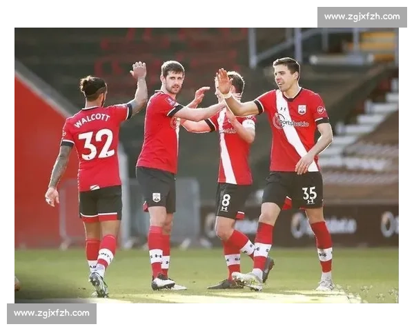 红牌 + 致歉！卡斯特罗普飞铲迪亚斯：幸好没踢重